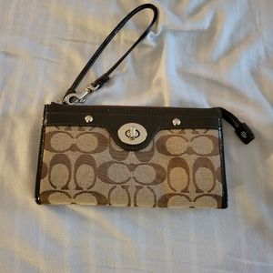 COACH Brown Signature Jacquard Canvas patent Leather trim Wristlet 